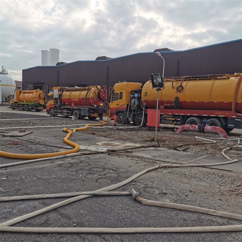 德江污水池清理